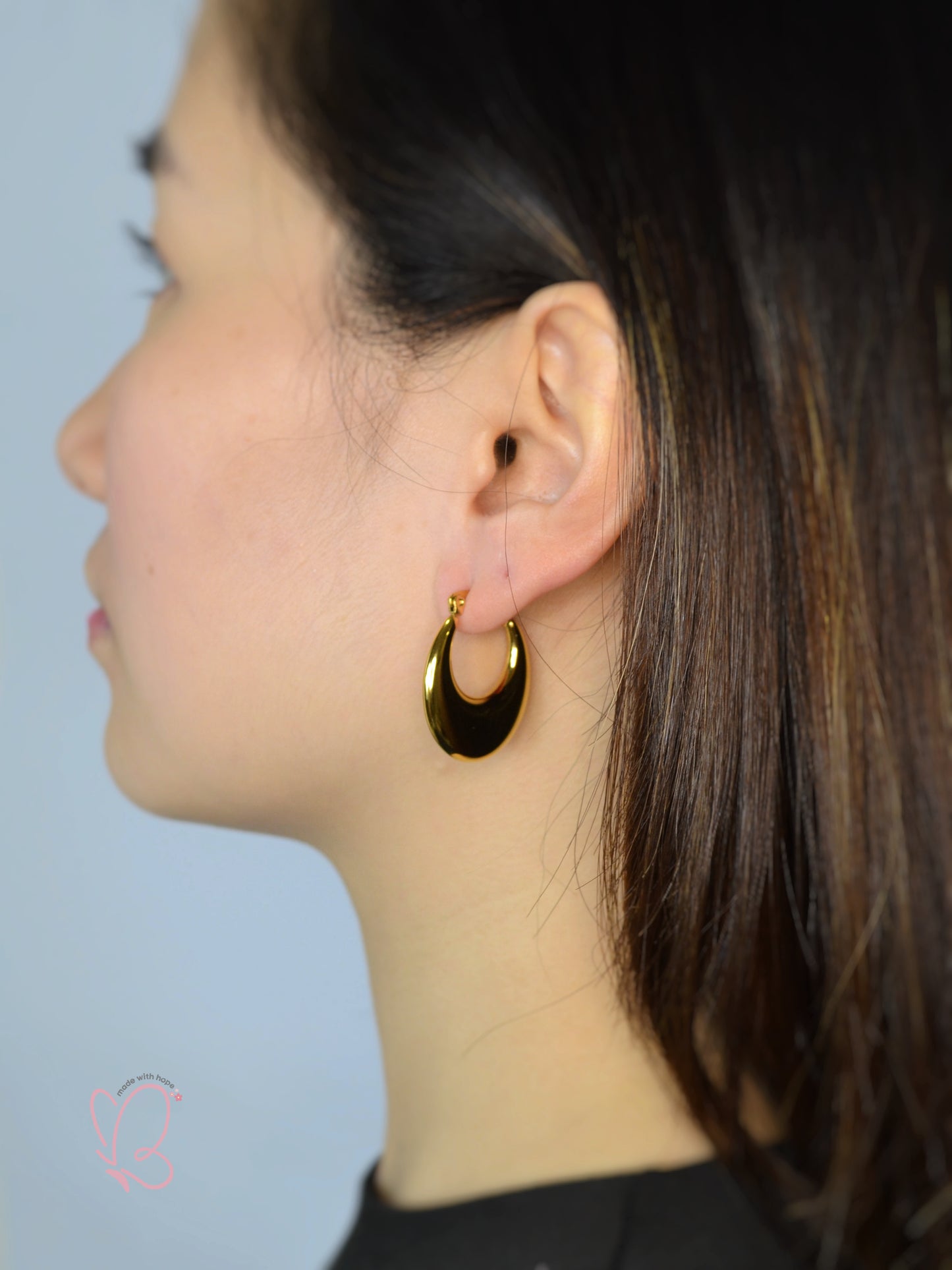 Lisa U-Shaped Hoops