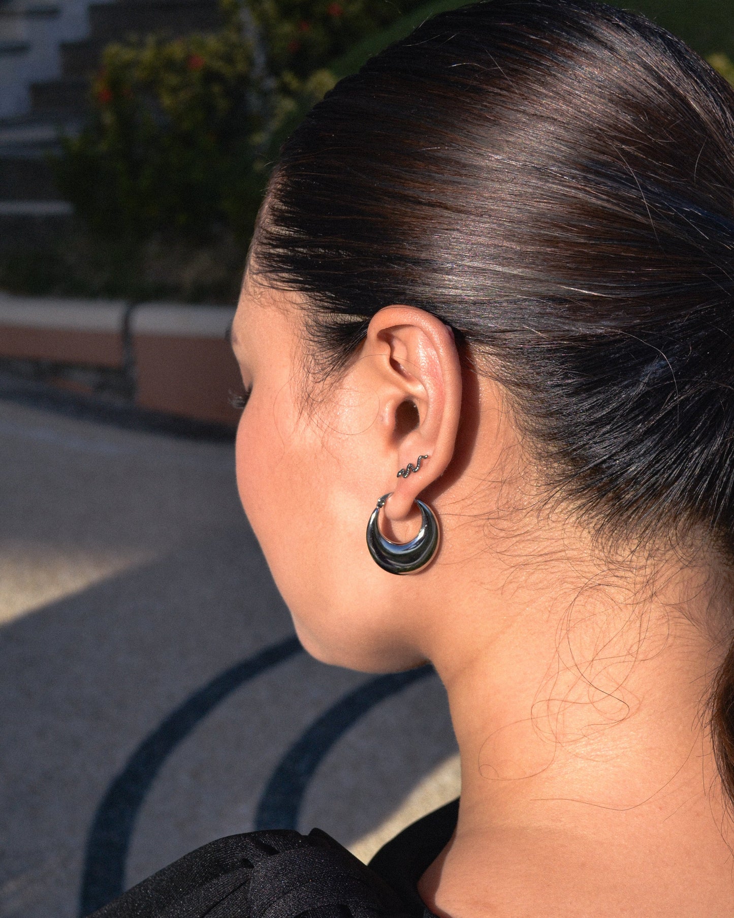 Lisa U-Shaped Hoops