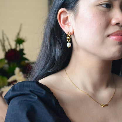 Freshwater Pearl Earrings