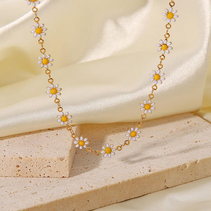 Daisy Floral Necklace